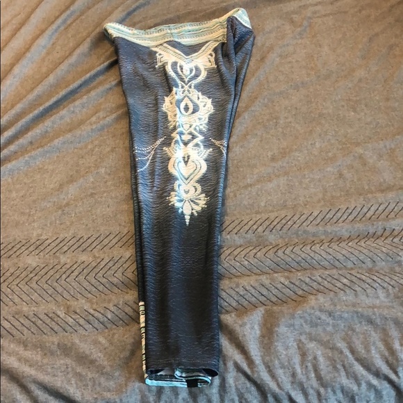 Yoga leggings - Picture 2 of 4